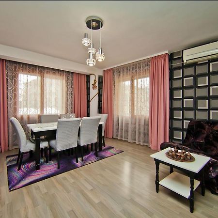Perla 2-Bdrm In The Heart Of The City Варна Екстериор снимка