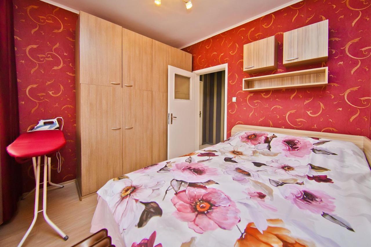 Perla 2-Bdrm In The Heart Of The City Варна Екстериор снимка