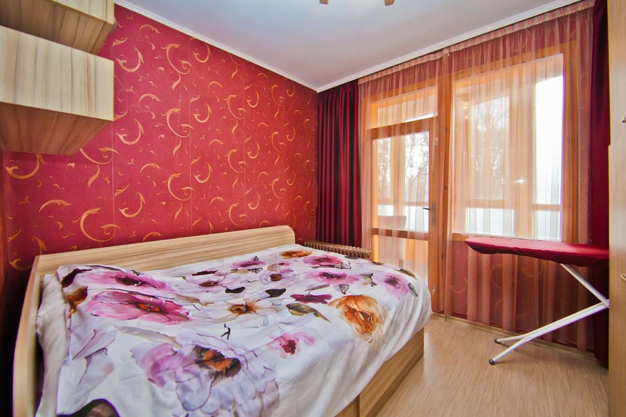 Perla 2-Bdrm In The Heart Of The City Варна Екстериор снимка