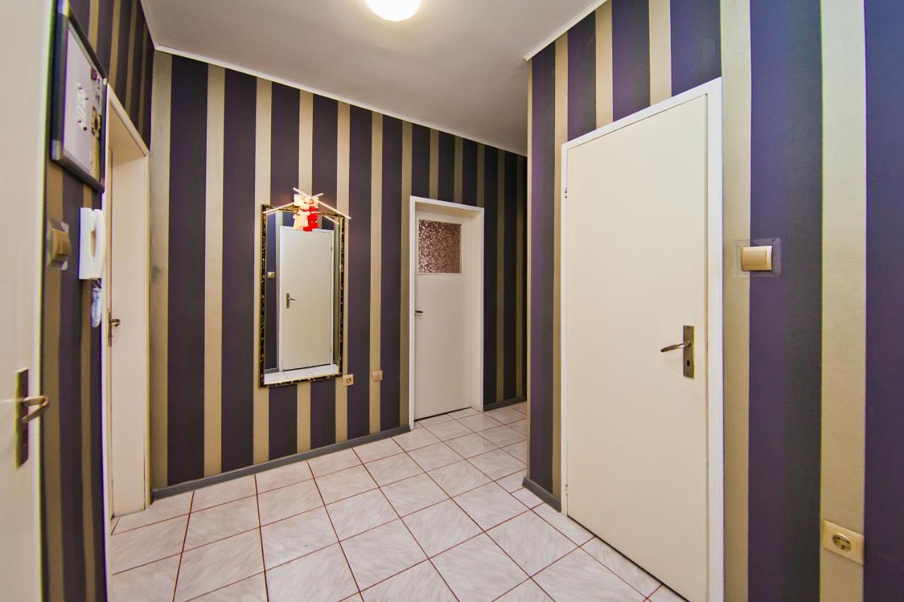 Perla 2-Bdrm In The Heart Of The City Варна Екстериор снимка